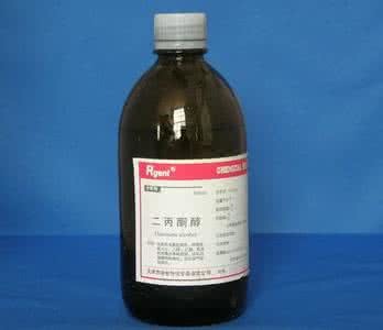 專業指南 如何安全有效地去除車玻璃上的玻璃膠